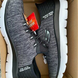 Women's Skechers Slip-ins Sneakers - Size 6.5